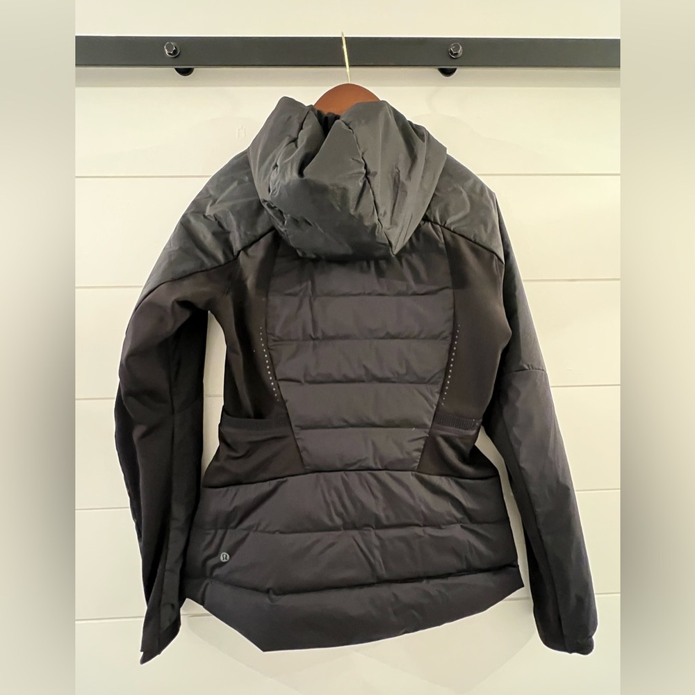Lululemon Down for it all Black Jacket Size 8 - Picture 2 of 9
